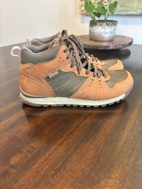 Oboz Brown Leather Hiking Sneakers